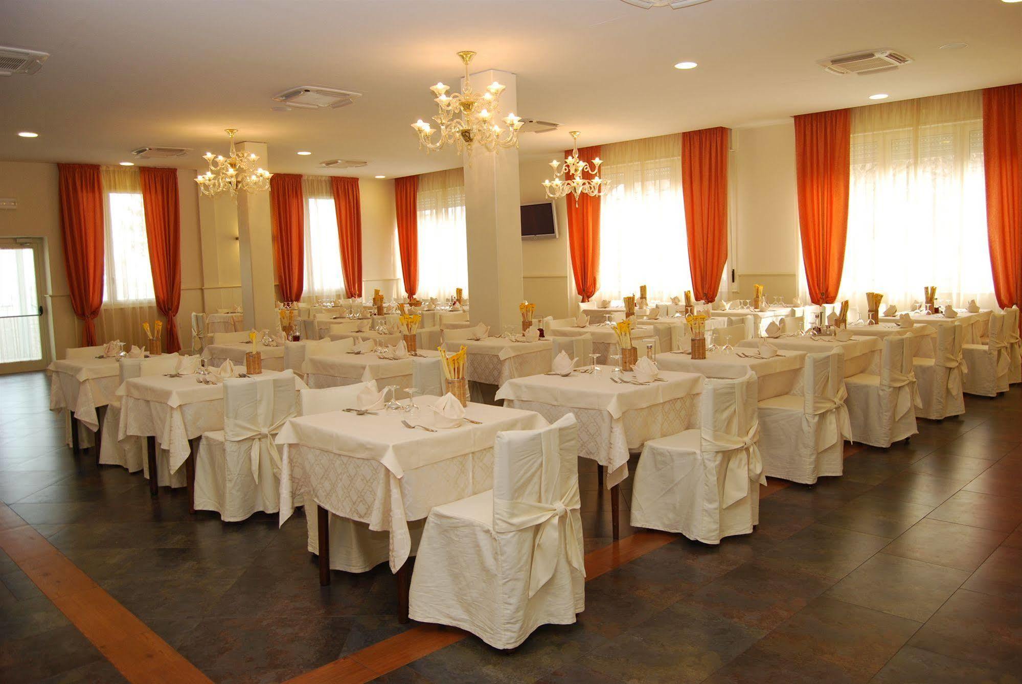 La Chiesaccia Hotel Ristorante Ponte Samoggia 外观 照片